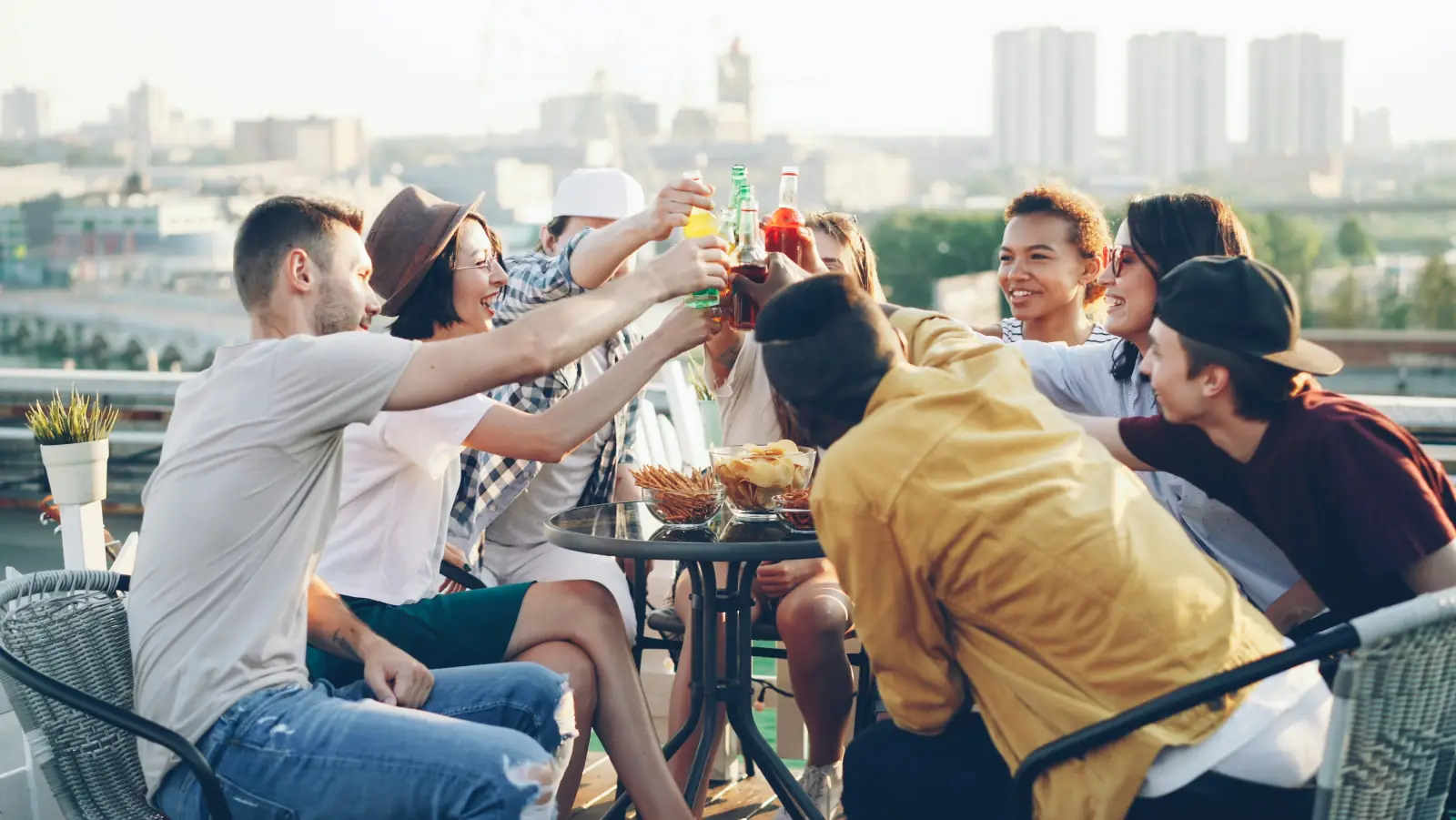 天台举杯 派对风格示例